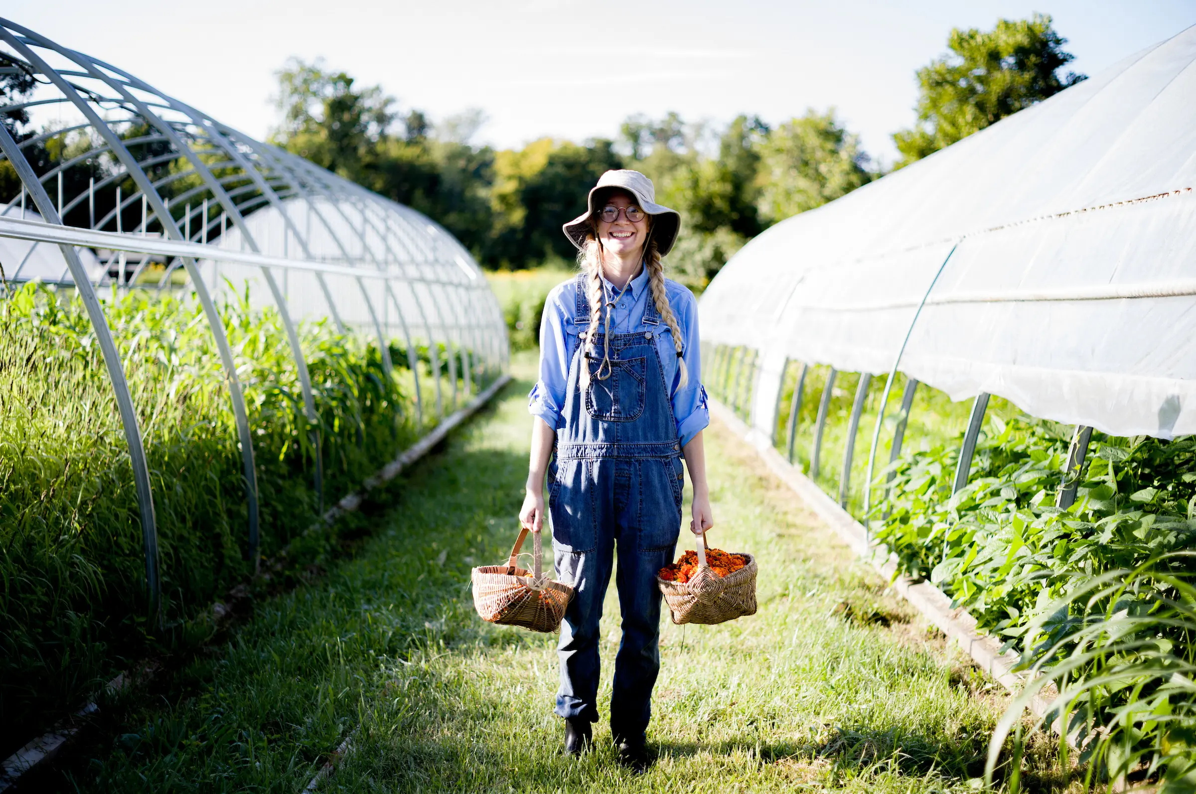 Elaine '23 in the Student Craft dye garden.