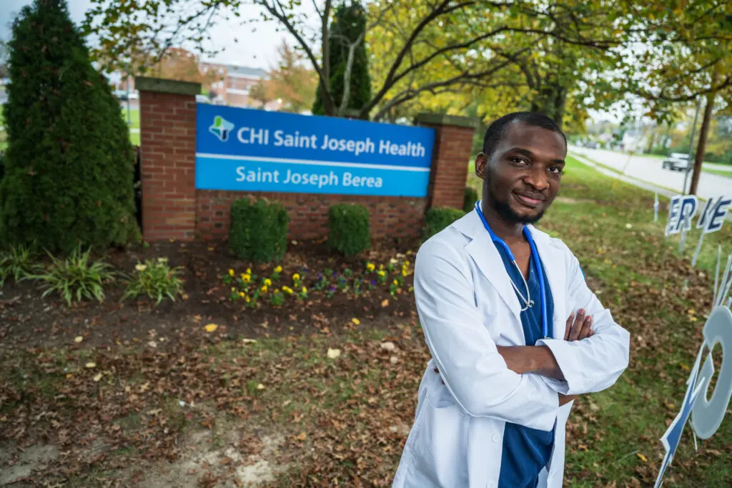 Obinna Ilochonwu '22 at CHI St. Joseph Health Photo: Crystal Wylie '05